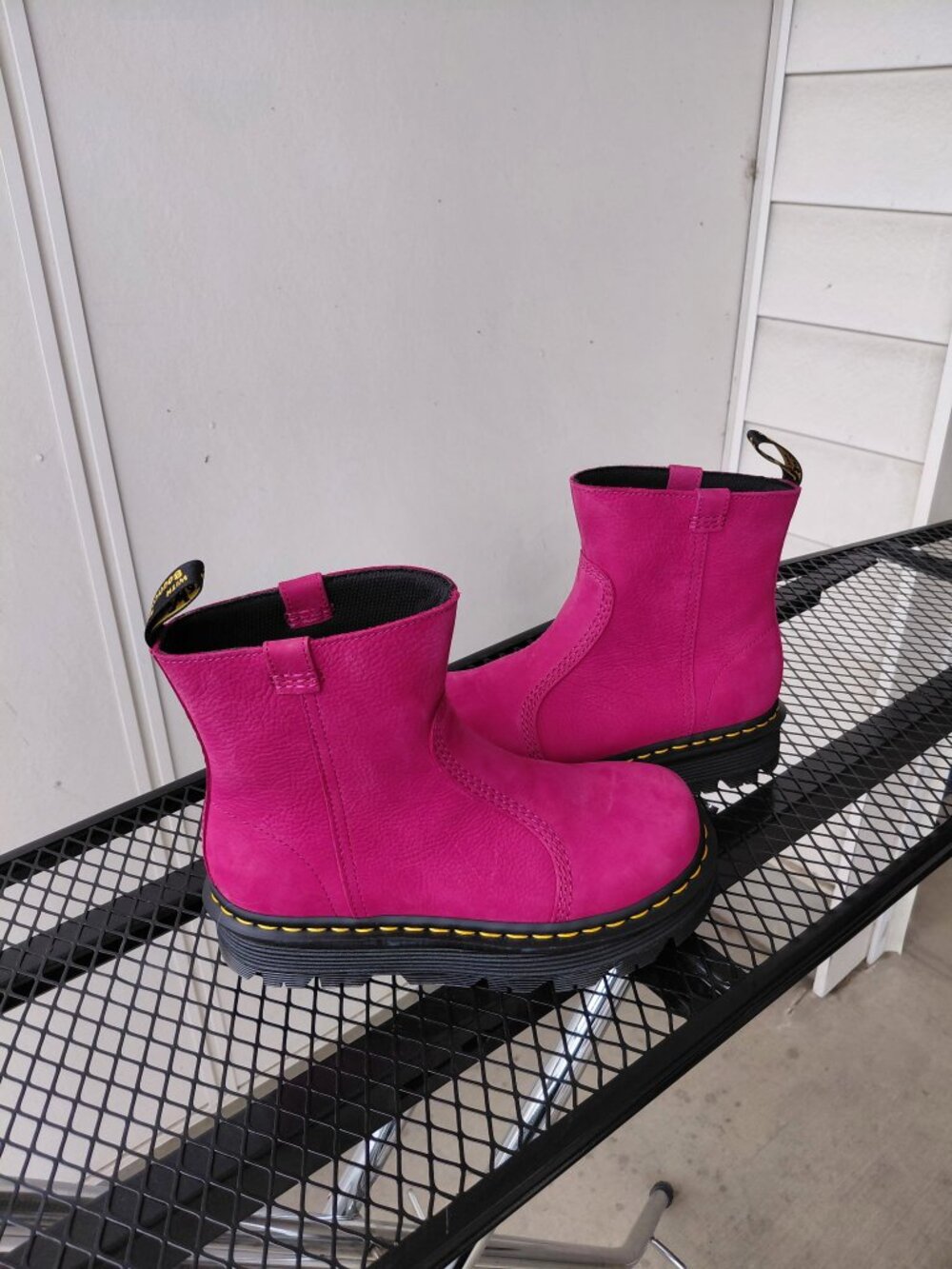 Dr. Martens Zebzag Rigger Slip-On Nubuck Boots Fuchsia Pink Women’s Size 7